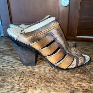 FreeBird By Steve Madden leather heeled sandals size 9